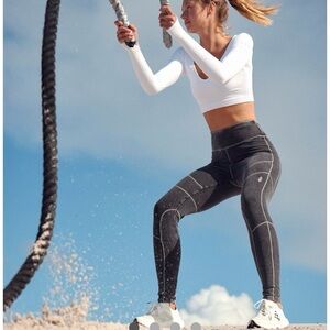 FP MOVEMENT NEW FLOW LEGGINGS by Free People LARGE